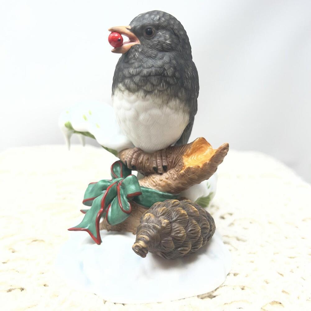 Lenox Snowbird Bird Garden Christmas Holiday COA‎ Cottage Fairy Floral Pinecone